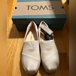 Brand New With Tags Toms Shoes